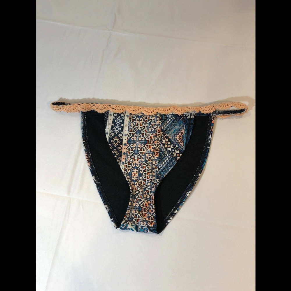 NEW‎ Somedays Lovin Amardri' Lace Trim Bikini Bottoms [ SZ Medium ] - Picture 8 of 11